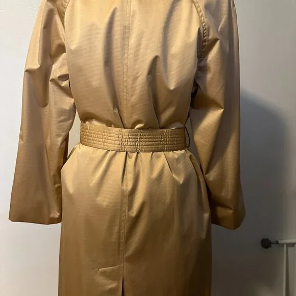 Vintage 60s / 70s Trench Coat with Belt. Perfect!! - Picture 12 of 14